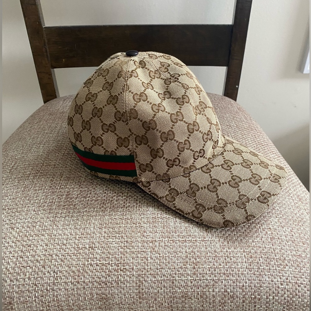Gucci GG canvas baseball hat with web